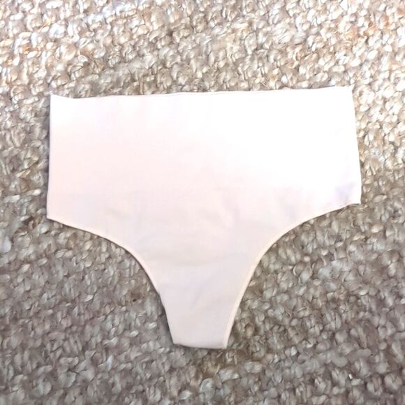 2 pairs Spanx Everyday Shaping Panties Thong High Waist Nude Seamless SM - Picture 5 of 8